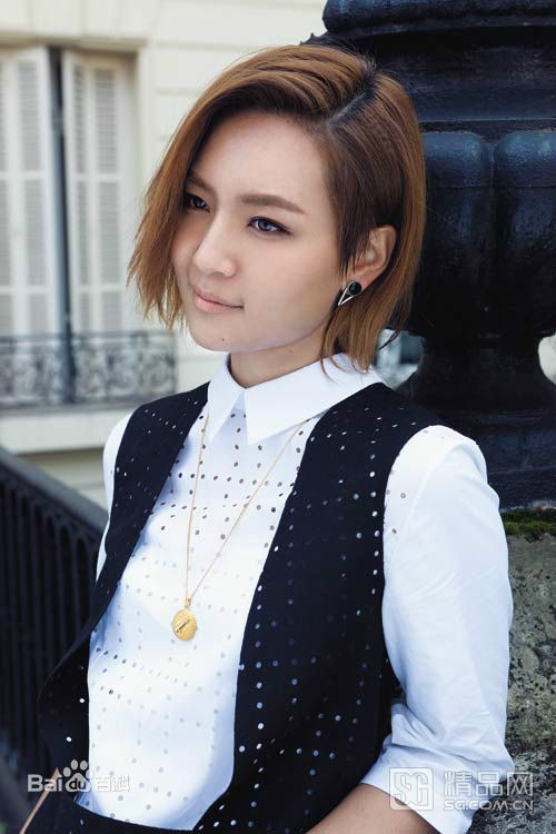 周笔畅(BiBi Zhou)最新各类时尚杂志与大片壁纸