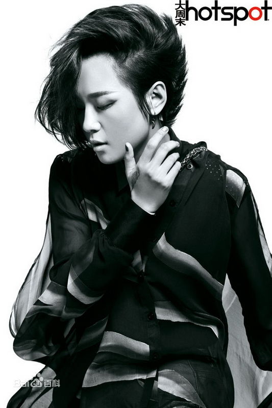 周笔畅(BiBi Zhou)最新各类时尚杂志与大片壁纸