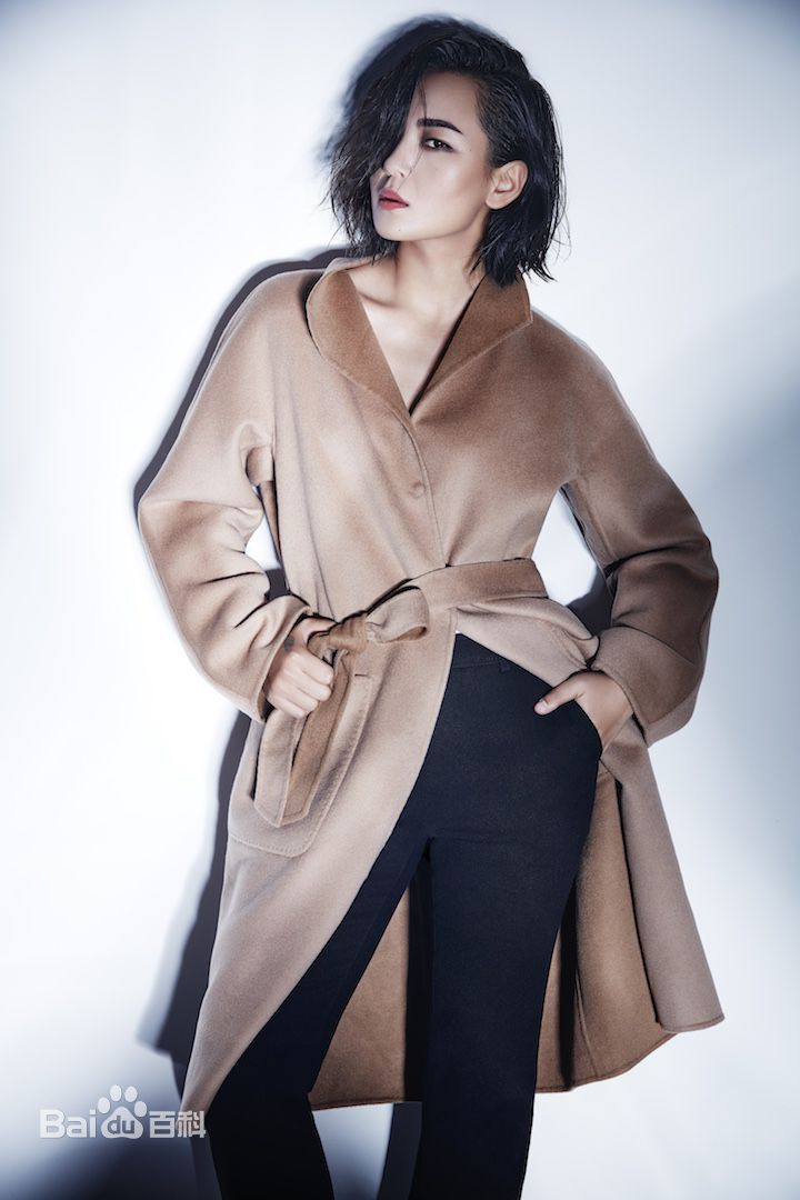 周笔畅(BiBi Zhou)最新各类时尚杂志与大片壁纸