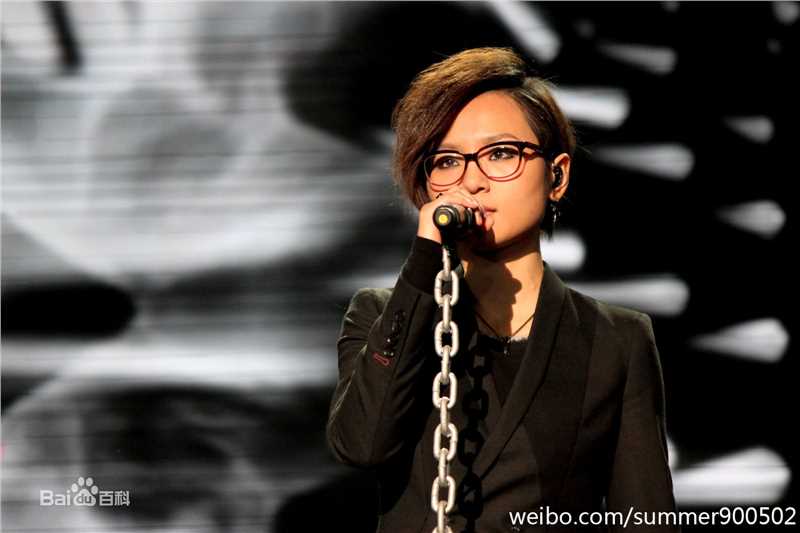 周笔畅(BiBi Zhou)出席各类演出与活动图集壁纸壁纸