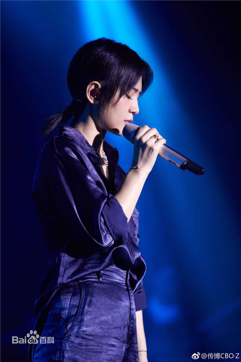 周笔畅(BiBi Zhou)出席各类演出与活动图集壁纸壁纸