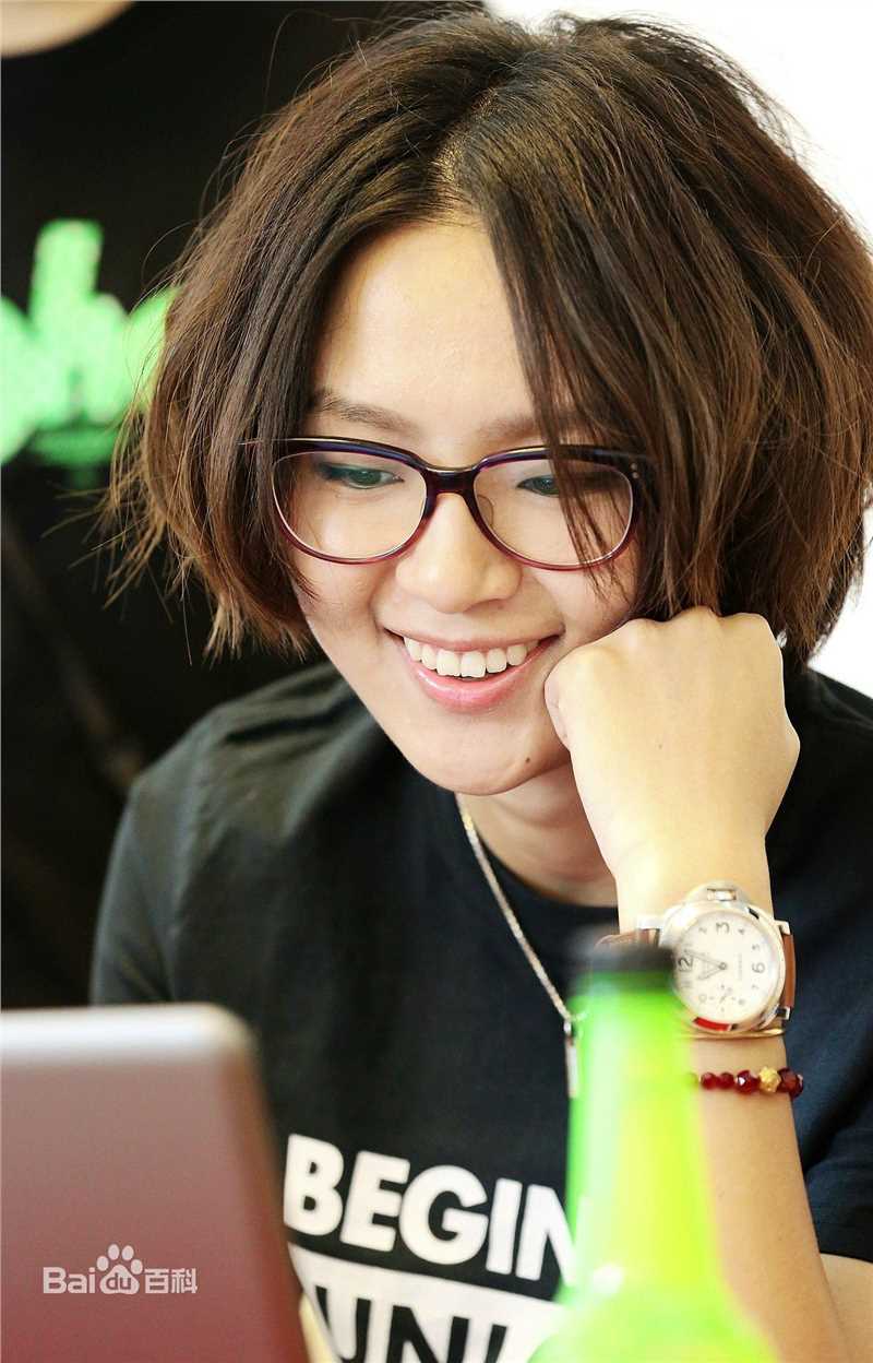 周笔畅(BiBi Zhou)出席各类演出与活动图集壁纸壁纸