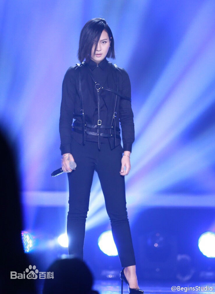 周笔畅(BiBi Zhou)出席各类演出与活动图集壁纸壁纸