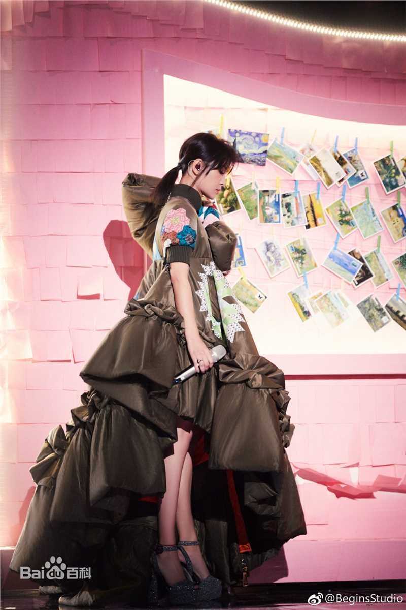 周笔畅(BiBi Zhou)出席各类演出与活动图集壁纸壁纸