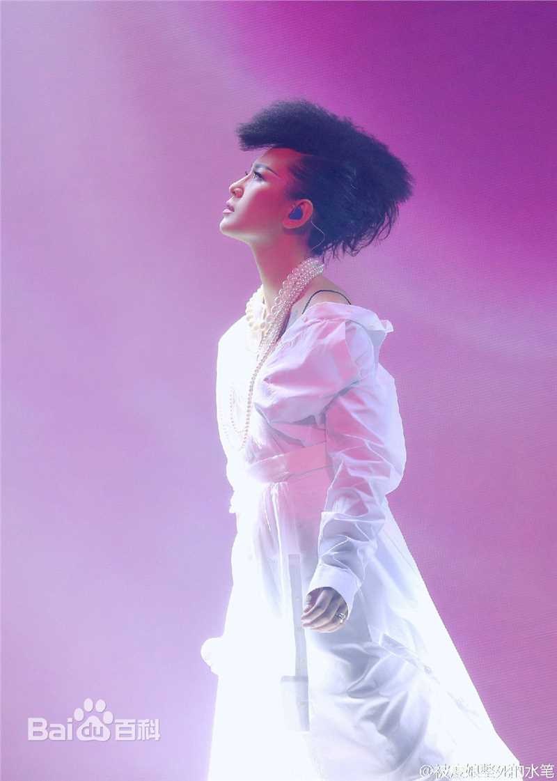 周笔畅(BiBi Zhou)“BOOM!”巡回演唱会生活照