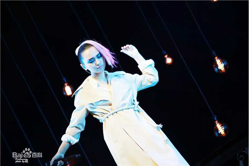 周笔畅(BiBi Zhou)“BOOM!”巡回演唱会生活照