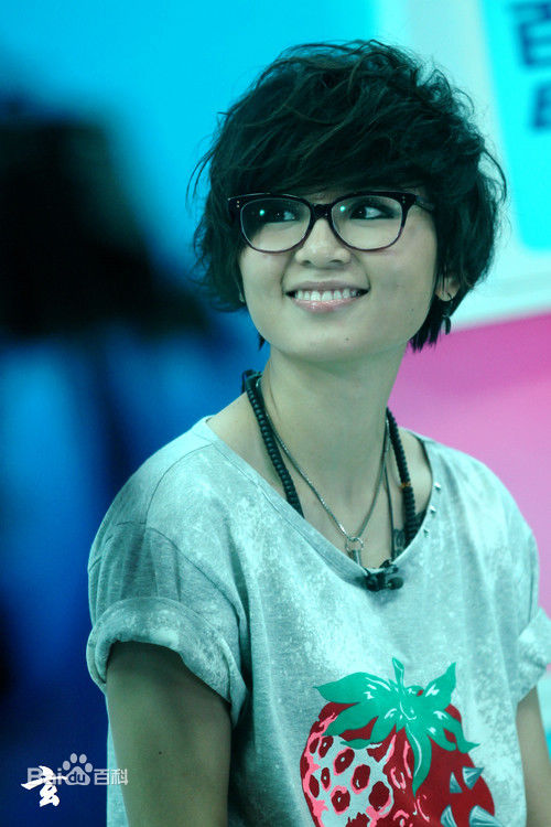 周笔畅(BiBi Zhou)各类访谈及综艺节目图集素颜照相册