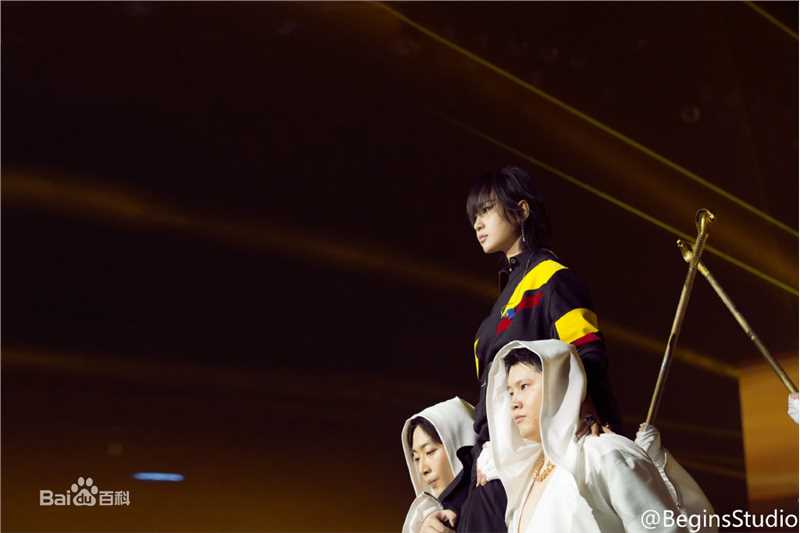 周笔畅(BiBi Zhou)20161231 深圳 湖南卫视跨年演唱会性感图片图集