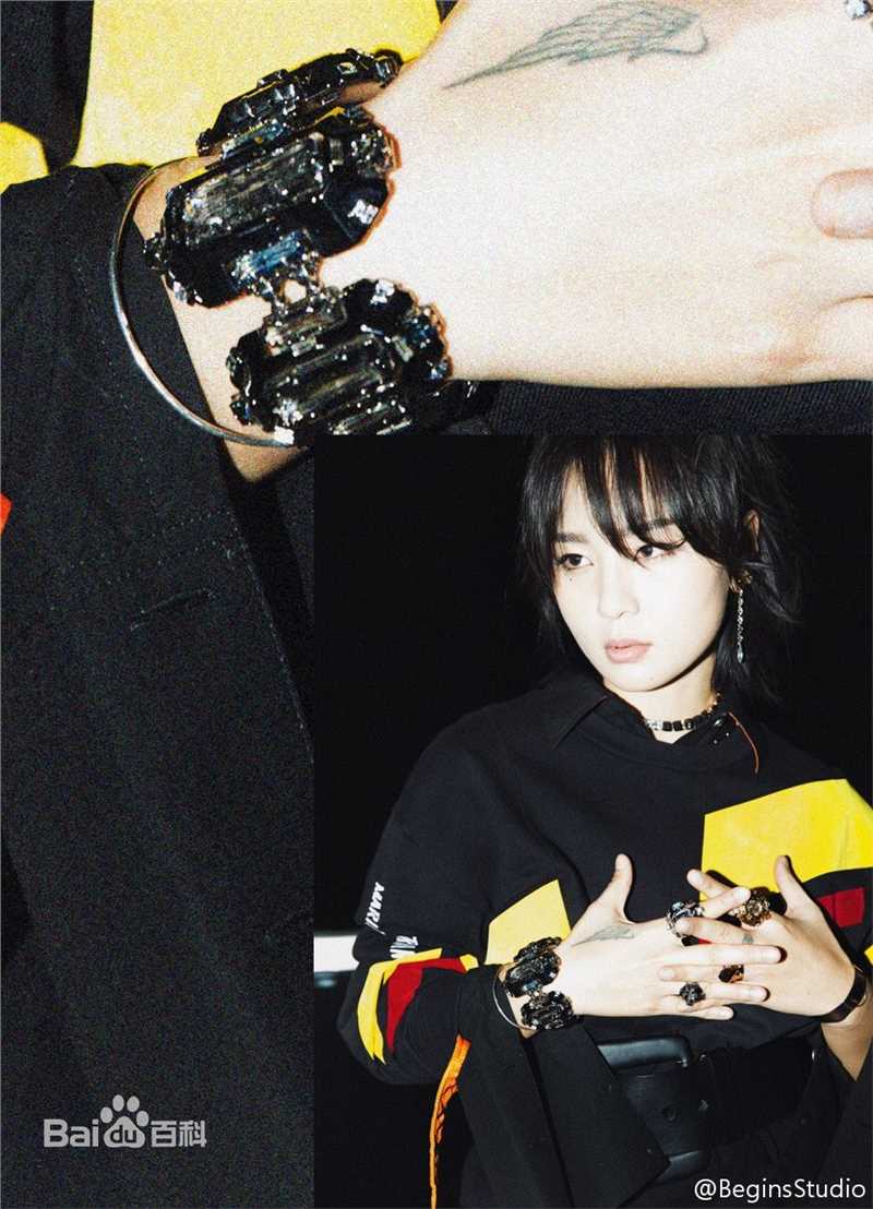 周笔畅(BiBi Zhou)20161231 深圳 湖南卫视跨年演唱会性感图片图集