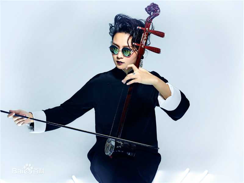 最优质周笔畅(BiBi Zhou)在《翻白眼》系列数字专辑中的相册