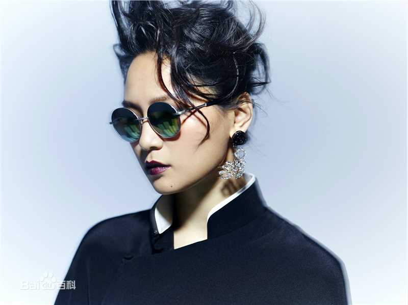 最优质周笔畅(BiBi Zhou)在《翻白眼》系列数字专辑中的相册