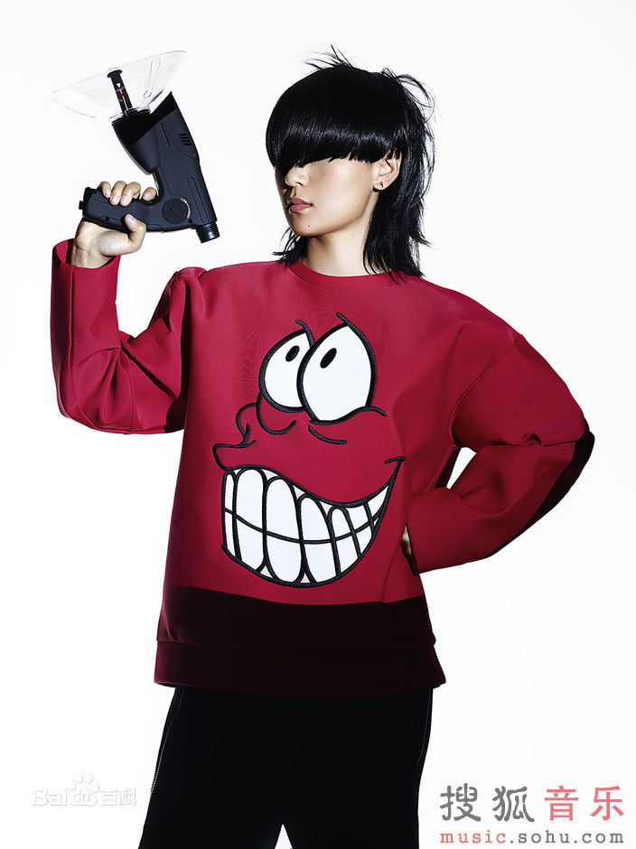 最优质周笔畅(BiBi Zhou)在《翻白眼》系列数字专辑中的相册