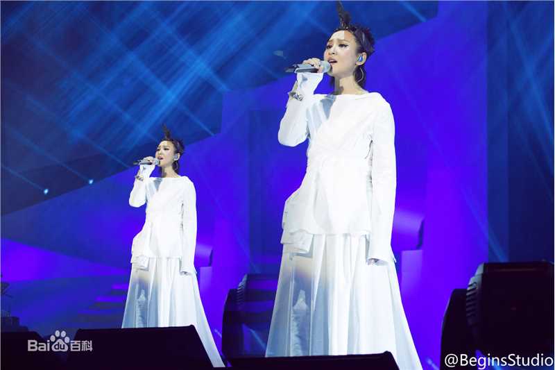 周笔畅(BiBi Zhou)2016BOOM!+北京双场演唱会壁纸壁纸