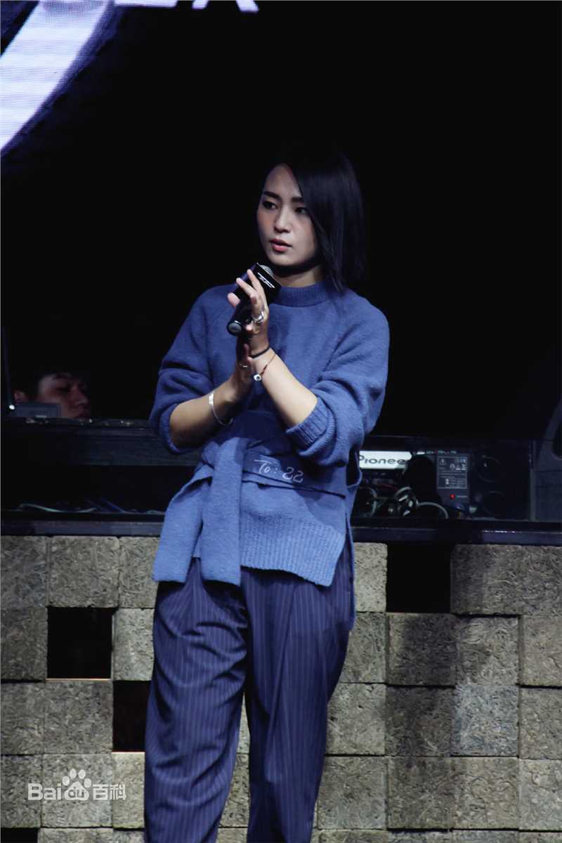 周笔畅(BiBi Zhou)20160901 上海 SKECHERS活动图册