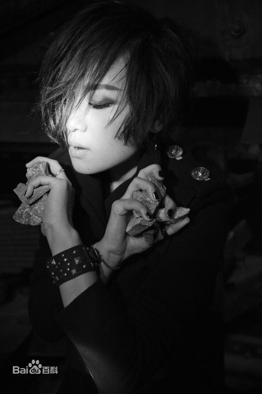 周笔畅(BiBi Zhou)精彩图册