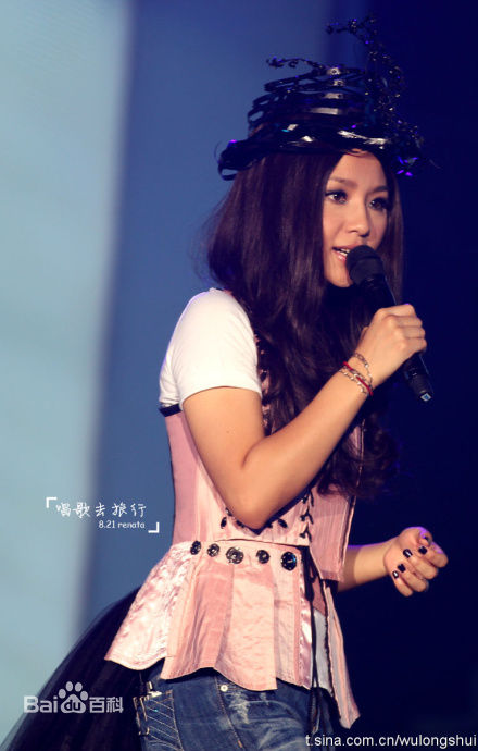 周笔畅(BiBi Zhou)精彩图册