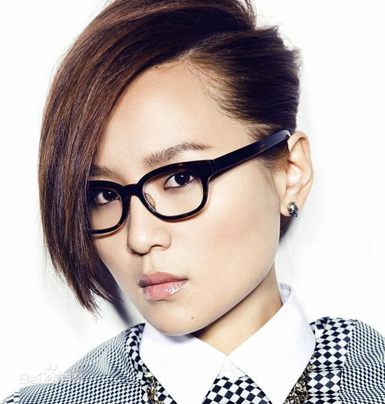 周笔畅(BiBi Zhou)概述图册素颜照相册