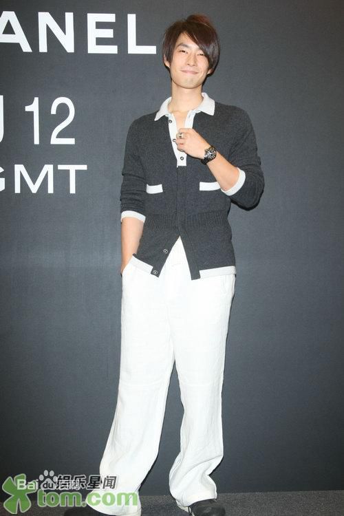 吴建豪(VanNess Wu)广告代言素颜照相册