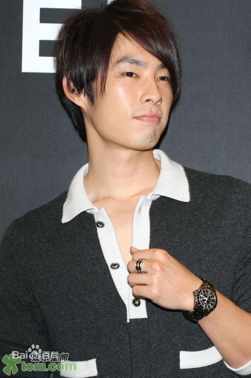 吴建豪(VanNess Wu)广告代言素颜照相册