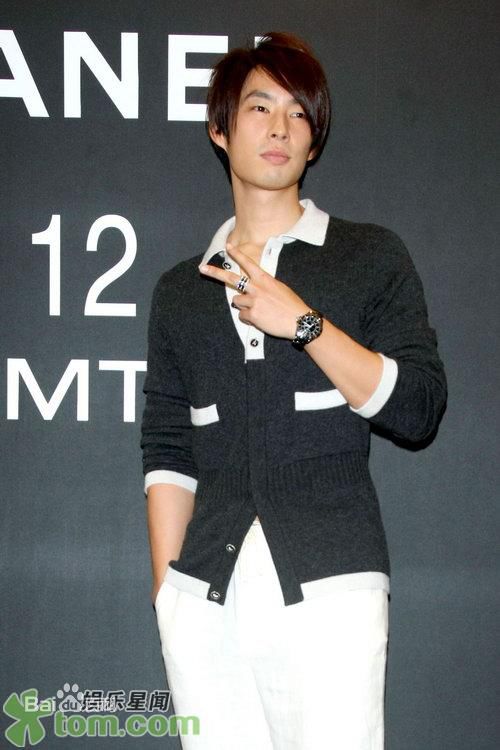 吴建豪(VanNess Wu)广告代言素颜照相册