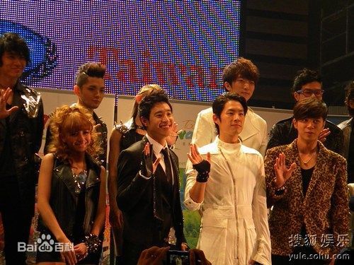 吴建豪(VanNess Wu)慈善活动素颜照壁纸