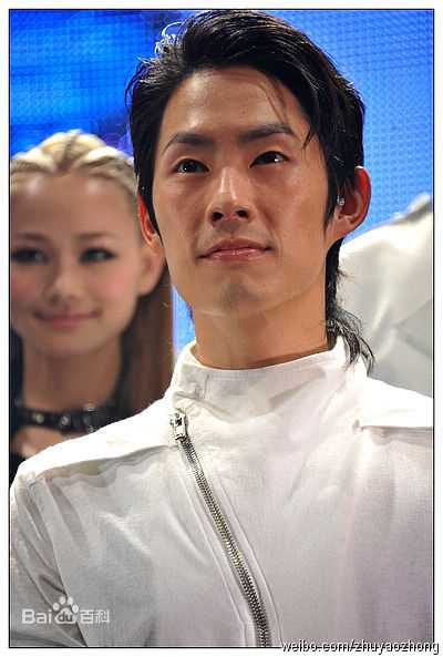 吴建豪(VanNess Wu)慈善活动素颜照壁纸