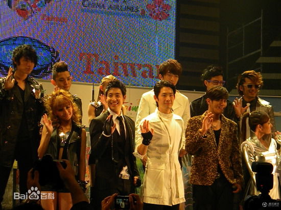 吴建豪(VanNess Wu)慈善活动素颜照壁纸