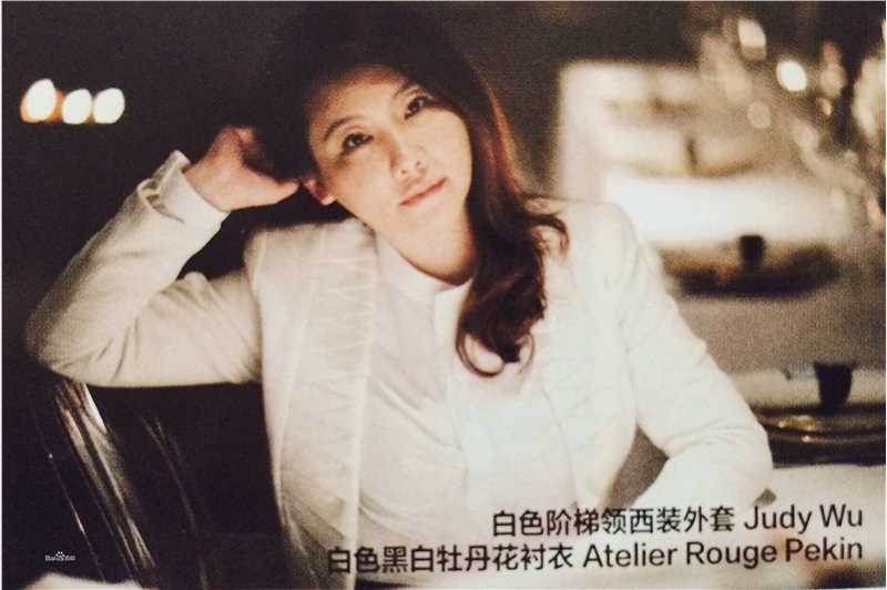 邹佡(Snow Zou)时尚芭莎图片图集