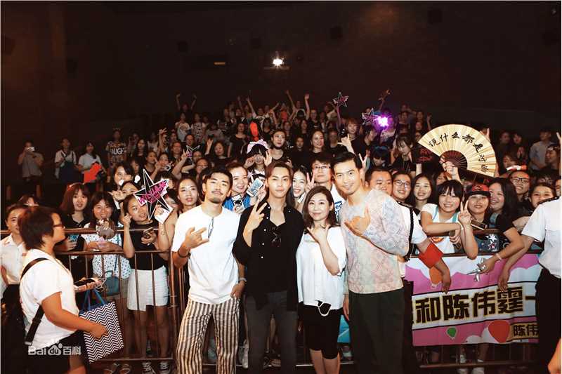 邹佡(Snow Zou)那件疯狂的小事叫爱情素颜照相册