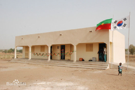 郑容和(/Jung Yong Hwa/ジョンヨンファ)公益活动前后照片