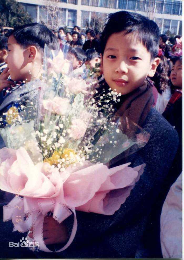 郑容和(/Jung Yong Hwa/ジョンヨンファ)童年照片壁纸壁纸