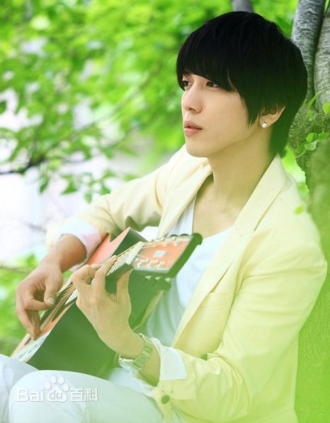 郑容和(/Jung Yong Hwa/ジョンヨンファ)最新剧照