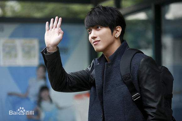 郑容和(/Jung Yong Hwa/ジョンヨンファ)最新剧照