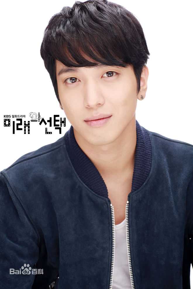 郑容和(/Jung Yong Hwa/ジョンヨンファ)最新剧照