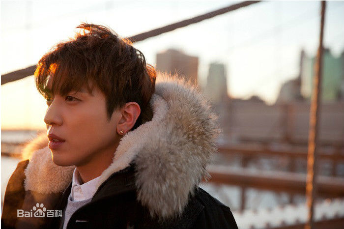 郑容和(/Jung Yong Hwa/ジョンヨンファ)专辑图片性感图片图集