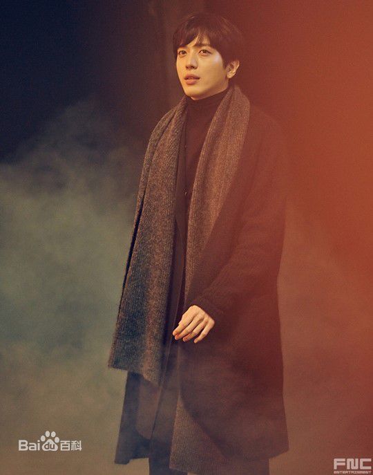 郑容和(/Jung Yong Hwa/ジョンヨンファ)专辑图片性感图片图集