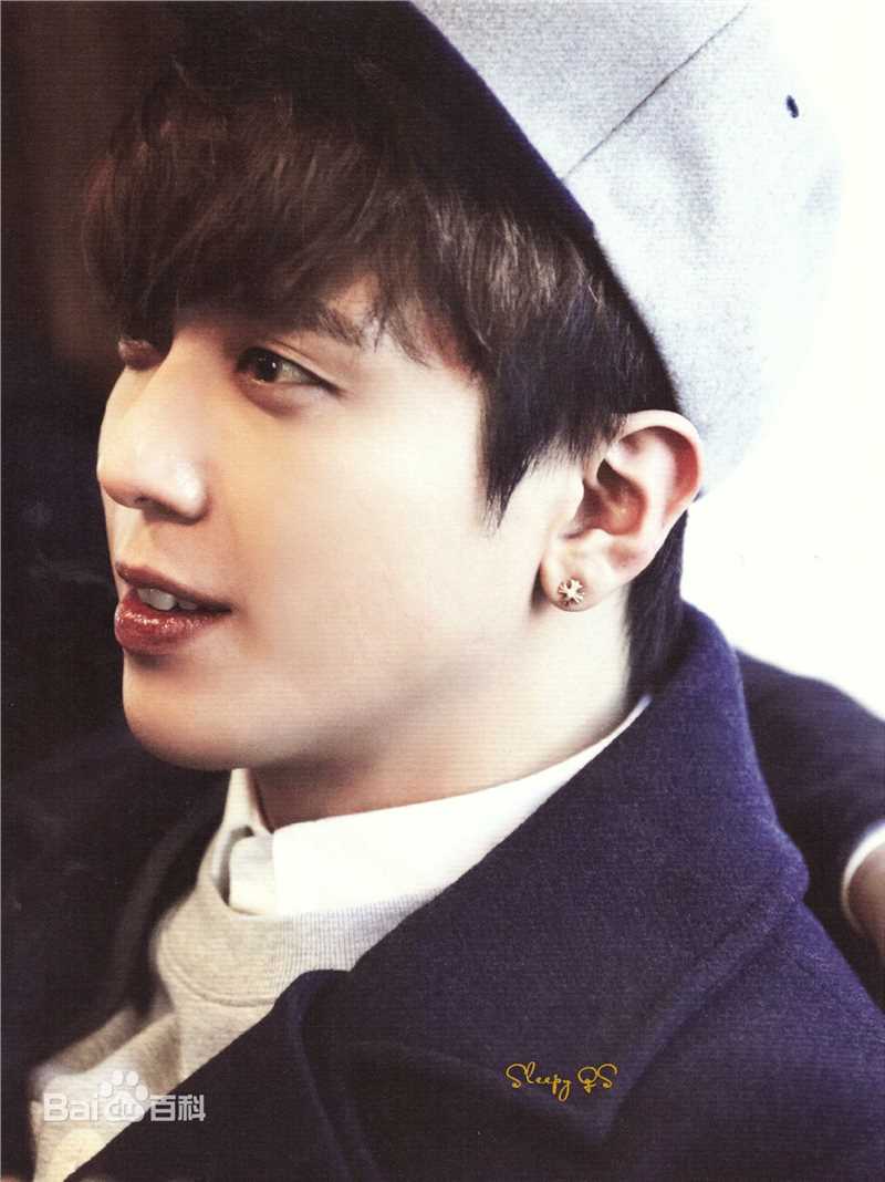 郑容和(/Jung Yong Hwa/ジョンヨンファ)专辑图片性感图片图集