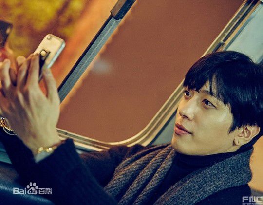 郑容和(/Jung Yong Hwa/ジョンヨンファ)专辑图片性感图片图集