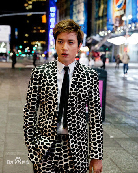 郑容和(/Jung Yong Hwa/ジョンヨンファ)专辑图片性感图片图集