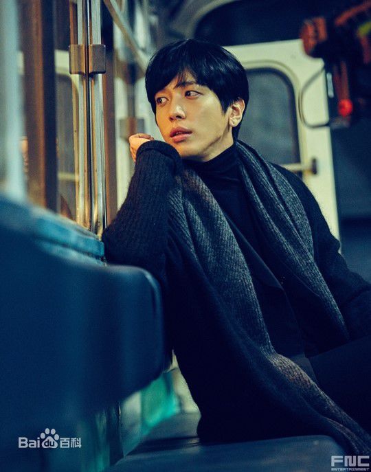 郑容和(/Jung Yong Hwa/ジョンヨンファ)专辑图片性感图片图集