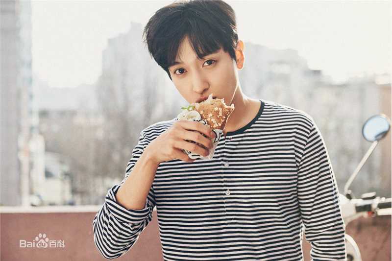 郑容和(/Jung Yong Hwa/ジョンヨンファ)专辑图片性感图片图集