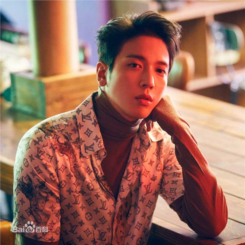 郑容和(/Jung Yong Hwa/ジョンヨンファ)专辑图片性感图片图集