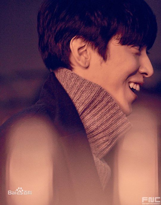 郑容和(/Jung Yong Hwa/ジョンヨンファ)专辑图片性感图片图集