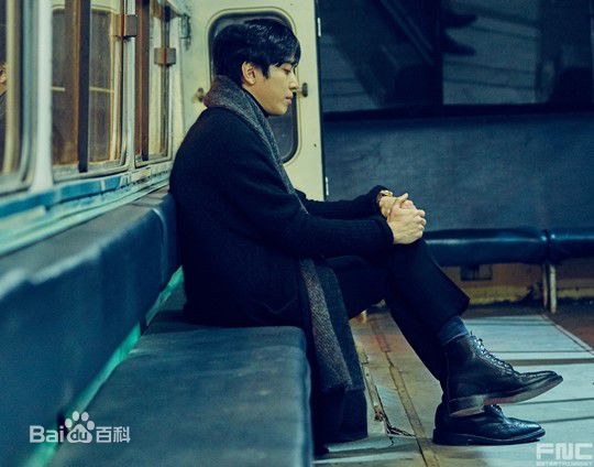 郑容和(/Jung Yong Hwa/ジョンヨンファ)专辑图片性感图片图集