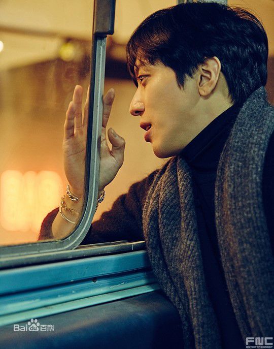 郑容和(/Jung Yong Hwa/ジョンヨンファ)专辑图片性感图片图集