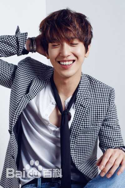 郑容和(/Jung Yong Hwa/ジョンヨンファ)画报图片图册