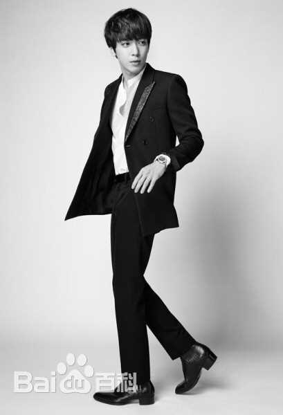 郑容和(/Jung Yong Hwa/ジョンヨンファ)画报图片图册