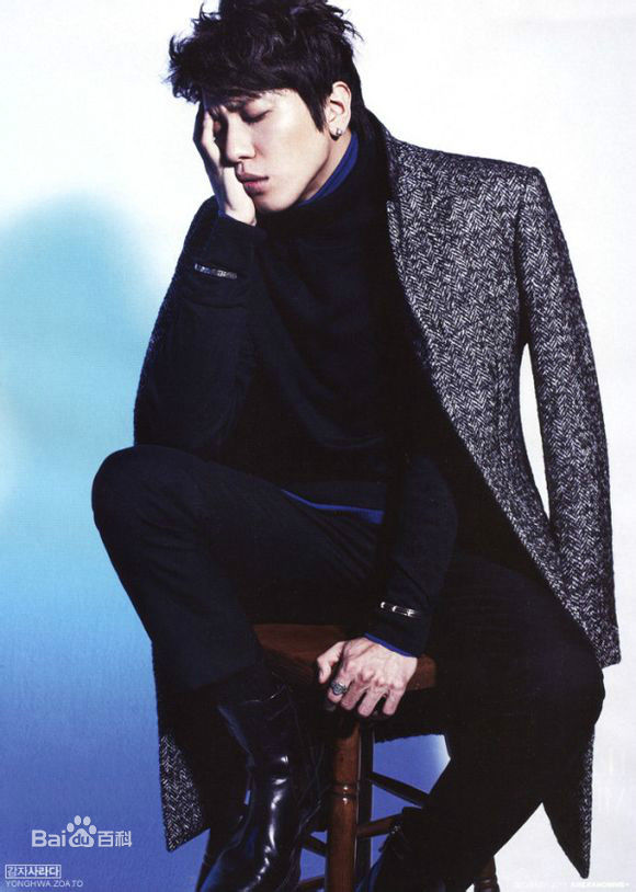 郑容和(/Jung Yong Hwa/ジョンヨンファ)画报图片图册