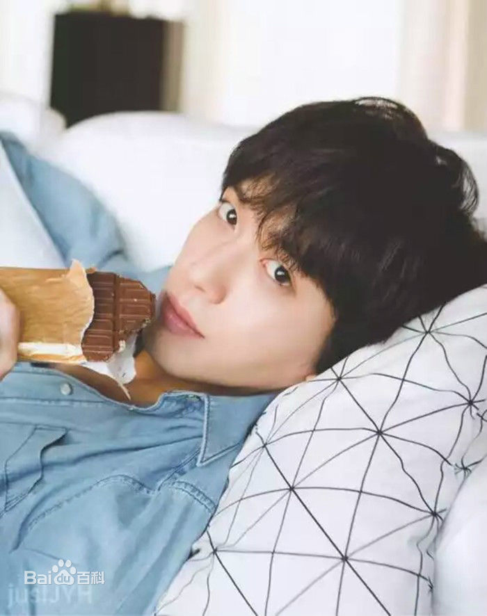 郑容和(/Jung Yong Hwa/ジョンヨンファ)画报图片图册