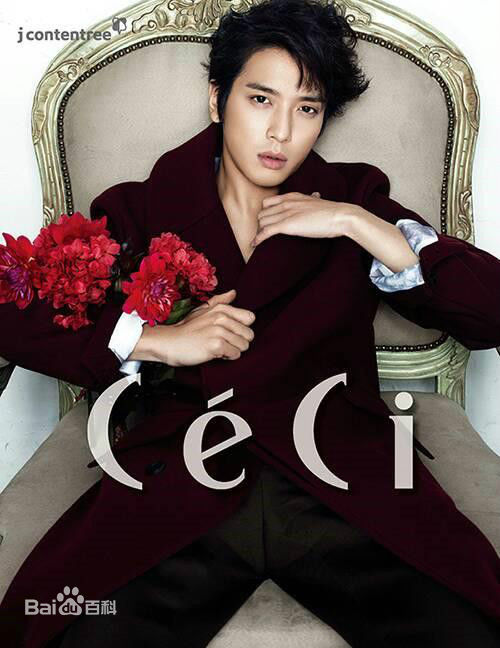 郑容和(/Jung Yong Hwa/ジョンヨンファ)画报图片图册